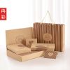 Coffret cadeau pour bébé - vêtements Ref 1950202