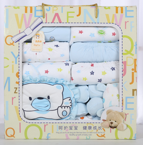 Coffret cadeau pour bébé - Vêtements + Accessoires Ref 1950771
