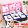 Coffret cadeau pour nouveau-né - Vêtements + Fournitures Ref 1954935