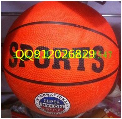 Ballon de basket en caoutchouc - Ref 1988236