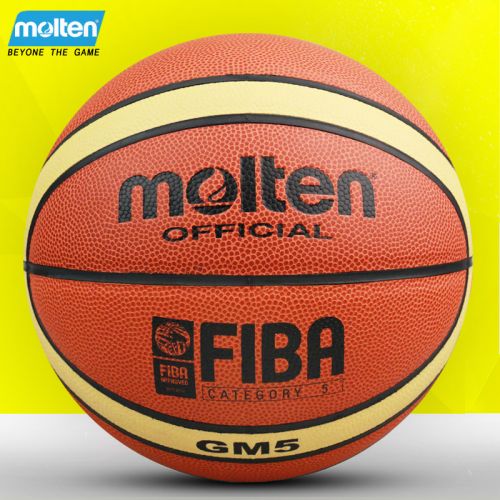 Ballon de basket MOLTEN en PU - Ref 1989627