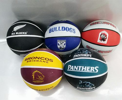 Ballon de basket en caoutchouc - Ref 1991907