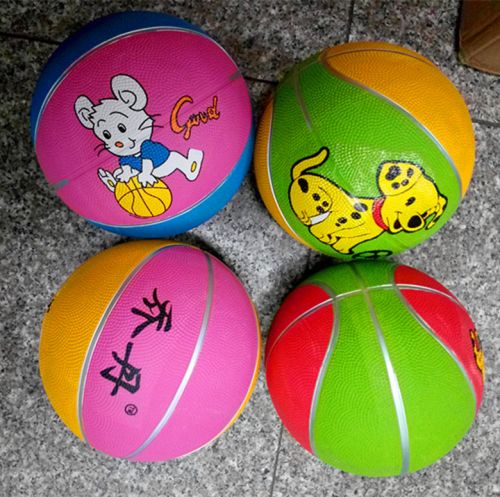 Ballon de basket en caoutchouc - Ref 1993676