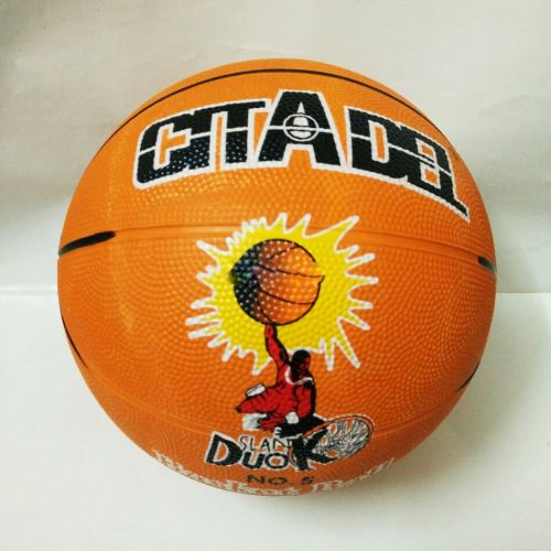 Ballon de basket en caoutchouc - Ref 1993677