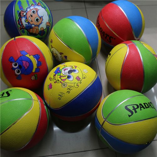 Ballon de basket en caoutchouc - Ref 1994892