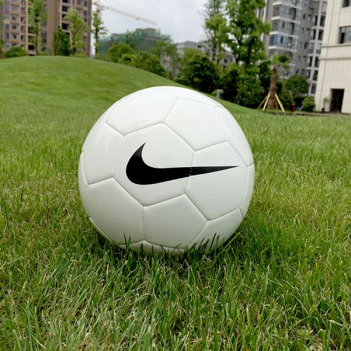 Ballon de foot - Ref 6783