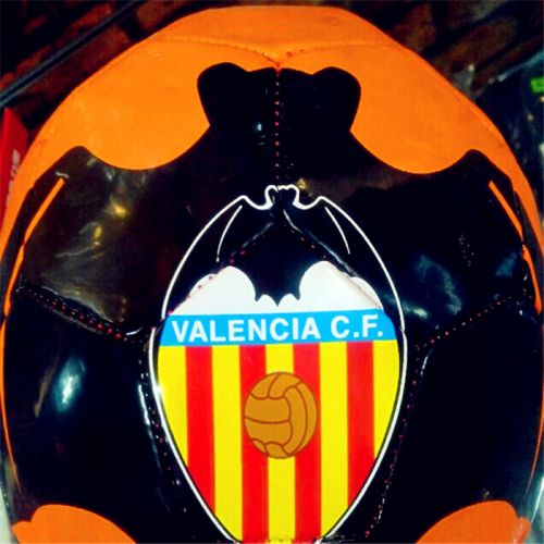 Ballon de football - Ref 5084