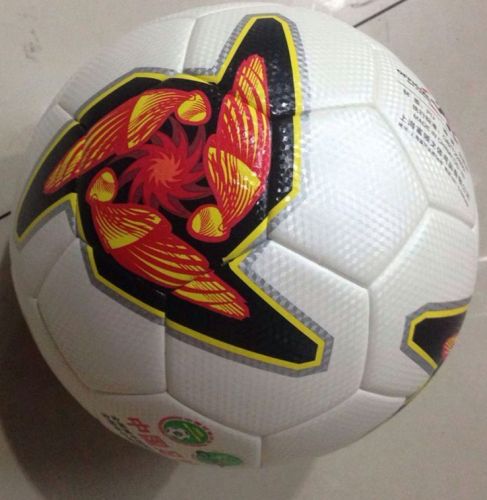 Ballon de football - Ref 5249