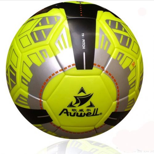 Ballon de football - Ref 5643