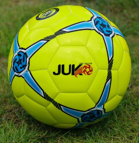 Ballon de football - Ref 5688