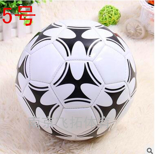 Ballon de football - Ref 5786