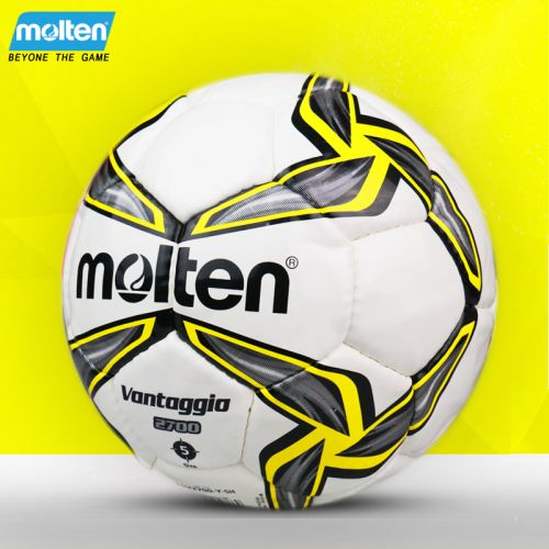 Ballon de football - Ref 5822