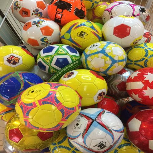Ballon de football - Ref 5884