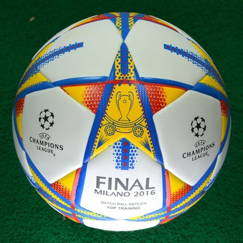 Ballon de football - Ref 6407