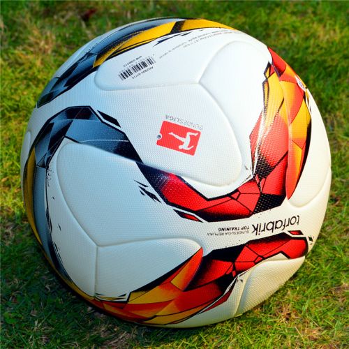 Ballon de football - Ref 6847