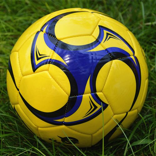 Ballon de football - Ref 6890