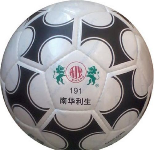 Ballon de football 7706
