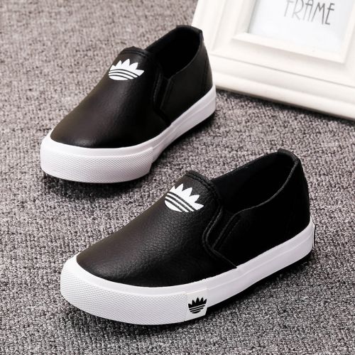 Baskets enfants en similicuir creux pour été - semelle caoutchouc Ref 1005763