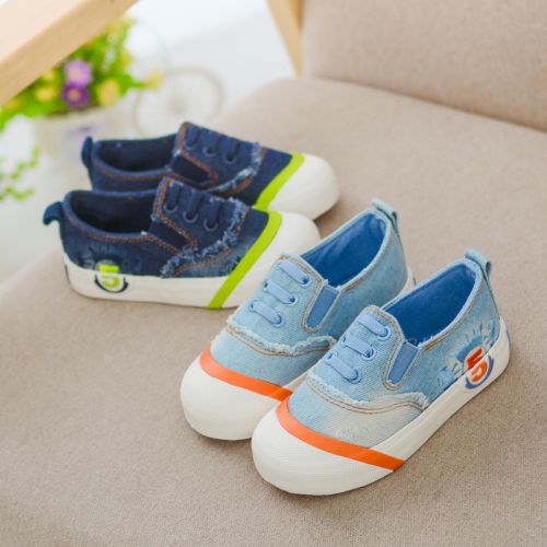 Baskets enfants en toile pour printemps - semelle caoutchouc naturel Ref 1012484