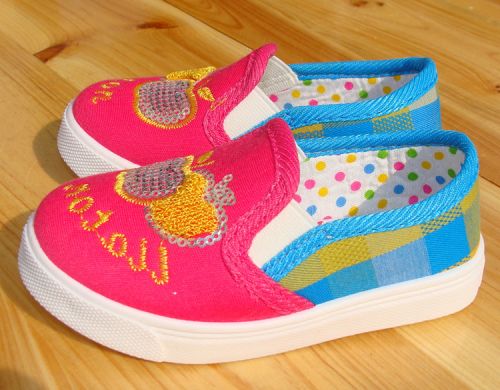 Baskets enfants brodé pour Toute saison - semelle plastique Ref 1018106