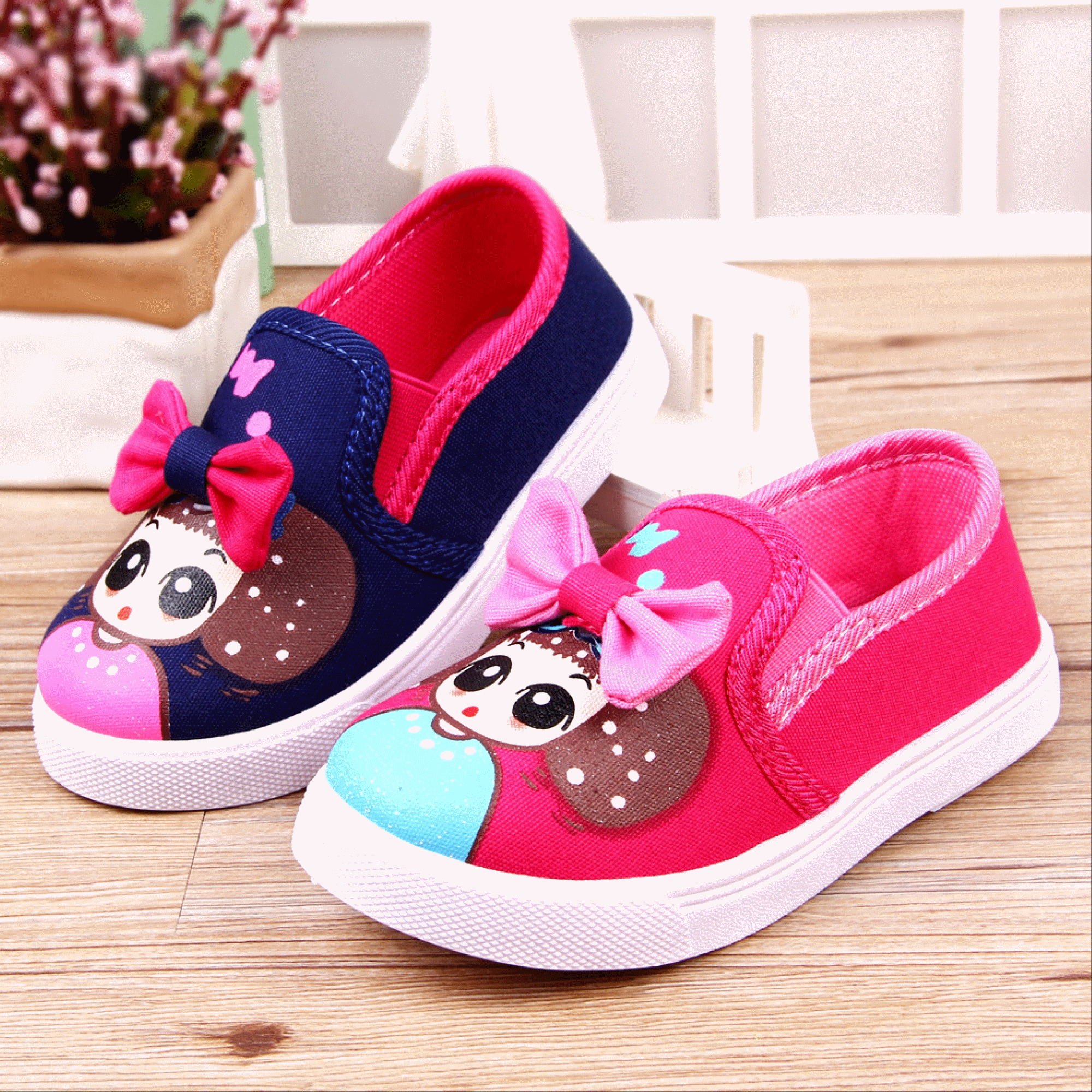 Baskets enfants en toile pour printemps - semelle caoutchouc Ref 1020990