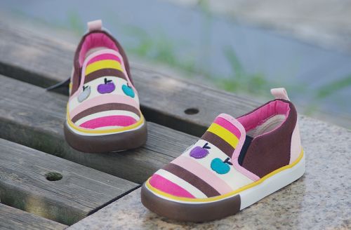 Baskets enfants en toile VANSTA pour printemps - semelle caoutchouc Ref 1024478