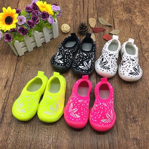 Baskets enfants en toile pour printemps - semelle caoutchouc naturel Ref 987571