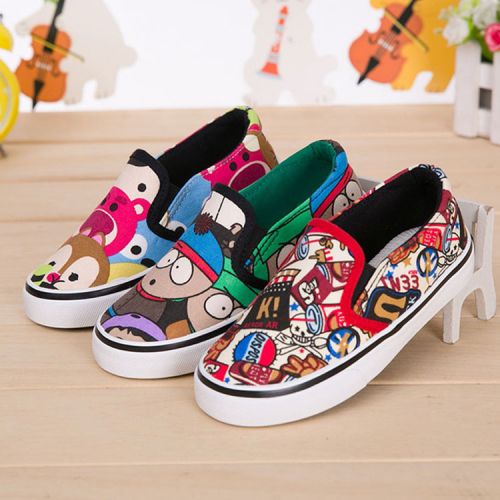 Baskets enfants en toile WARRIOR pour printemps - semelle caoutchouc Ref 988639