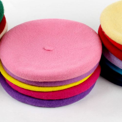 Bonnets - casquettes pour bébés en laine Ref 3436988