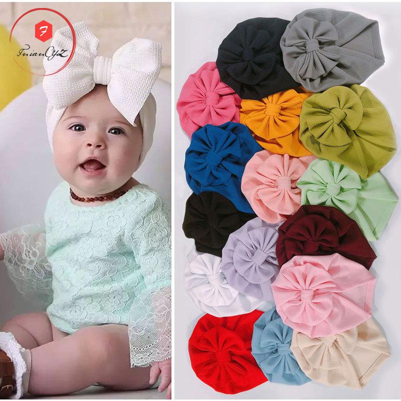 Bonnets - casquettes pour bébés en Soie Ref 3437221