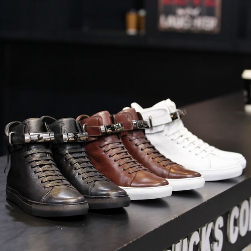 Boots - chaussures jeunesse, Mardi, tendance des jeunes Ref 935936