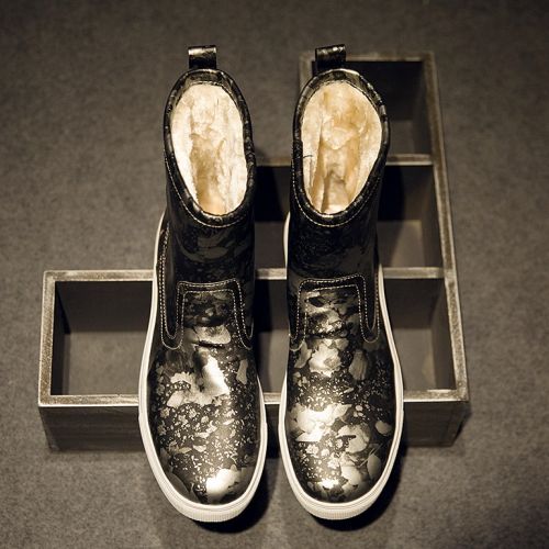 Boots - chaussures en plancher de cuir, En plus de de vache, ronde pour hiver - loisir - semelle caoutchouc - Ref 951324