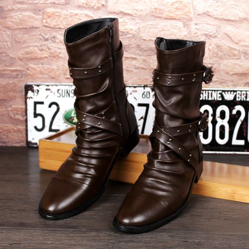 Boots - chaussures en plancher de cuir, En plus de de vache, pointu pour printemps - punk - semelle caoutchouc - Ref 951