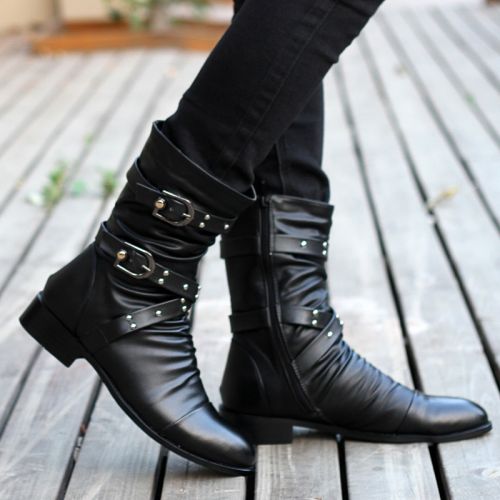 Boots - chaussures en plancher de cuir, En plus de de vache, pointu pour hiver - semelle caoutchouc - Ref 951444