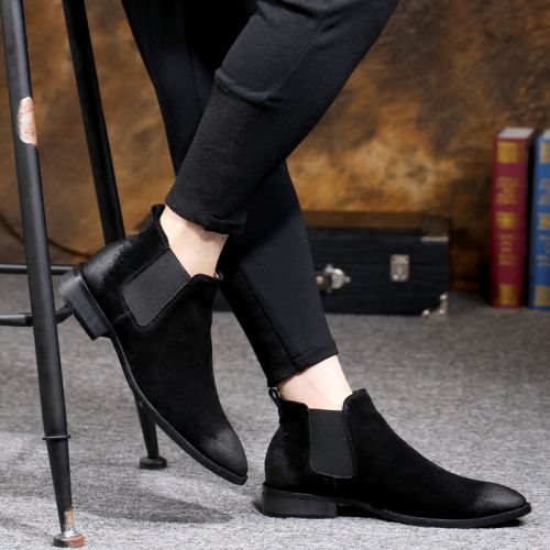 Boots - chaussures en de vache pointu pour hiver - tendance des jeunes - semelle caoutchouc - Ref 952660