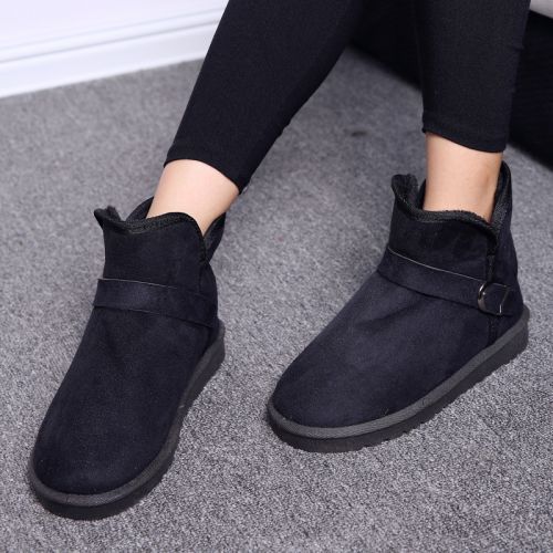 Boots - chaussures en ronde pour hiver - tendance des jeunes - semelle plastique - Ref 952887