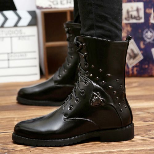 Boots - chaussures en Première couche de cuir, En plus de de vache, ronde pour hiver - semelle caoutchouc - Ref 953103