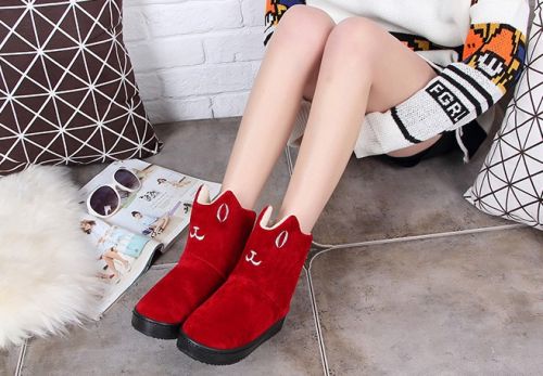 Boots - chaussures en ronde pour hiver - tendance des jeunes - semelle plastique - Ref 954162