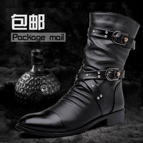 Boots - chaussures en plancher de cuir, En plus de de vache, pointu pour hiver - semelle caoutchouc - Ref 954557