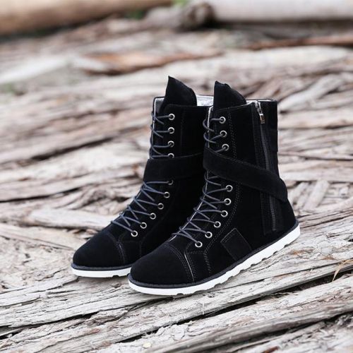 Boots - chaussures en peau de daim ronde pour printemps - Angleterre - semelle caoutchouc - Ref 954983