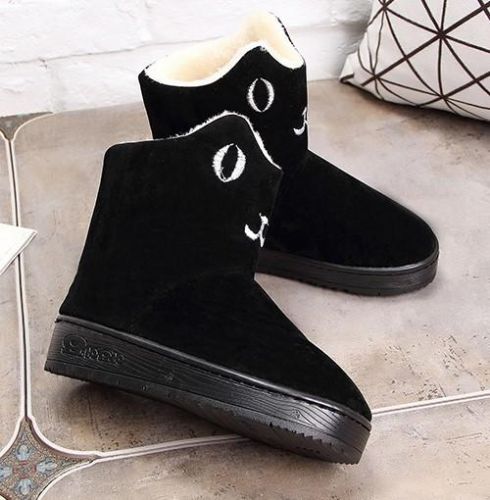 Boots - chaussures en ronde pour hiver - tendance des jeunes - semelle plastique - Ref 956066