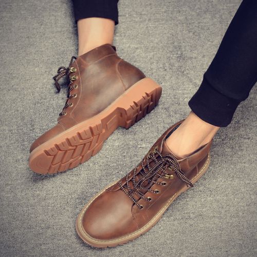 Boots - chaussures en plancher de cuir, En plus de de vache, ronde pour hiver - Europe - semelle caoutchouc - Ref 956352