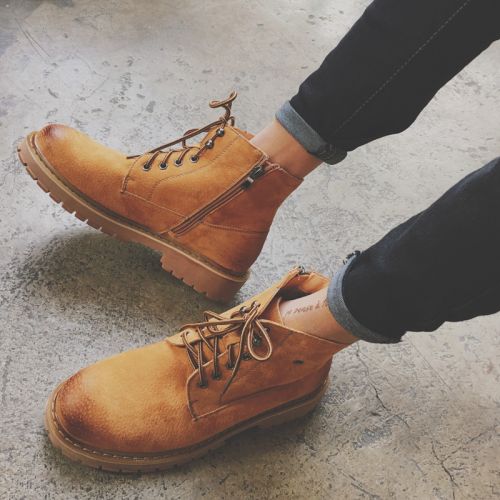 Boots - chaussures dont première couche de peau de porc ronde pour hiver - tendance des jeunes - semelle caoutchouc - Ref 95770