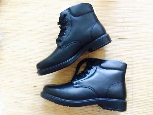 Boots militaires - Ref 1397330