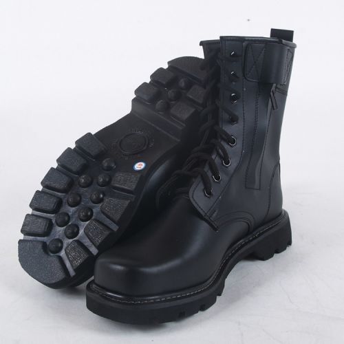 Boots militaires en cuir - porter Ref 1400838