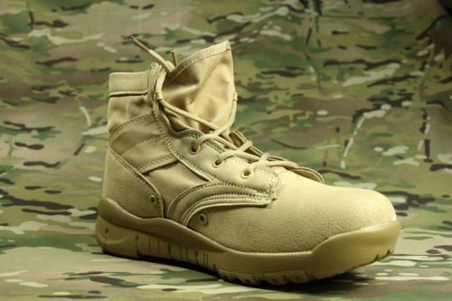 Boots militaires en cuir de vache fendu - choc Ref 1401874