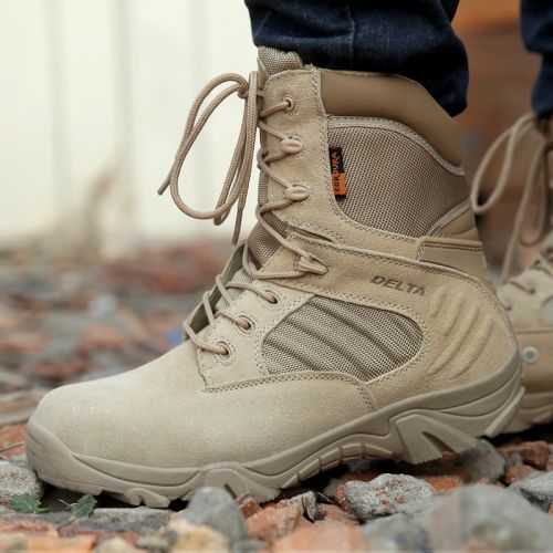 Boots militaires pour homme en cuir de vache fendu - dérapage Ref 1402391