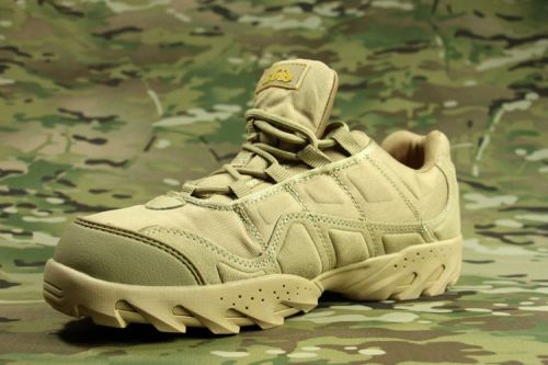 Bottes militaires en cuir de vache fendu - choc Ref 1397052