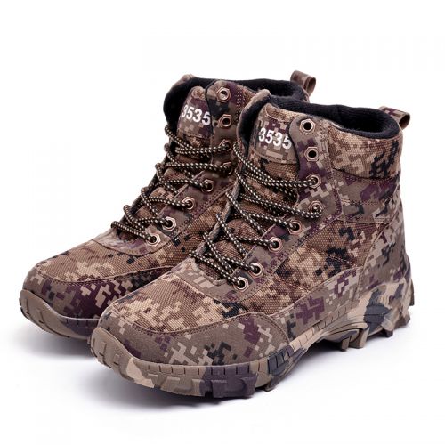 Bottes militaires 1398533