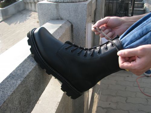 Bottes militaires pour homme en cuir de vache fendu - dérapage Ref 1400054